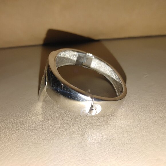 Givenchy Hinged Bracelet Bold Silver Tone Vintage Triangular Design Modernist - Picture 12 of 14